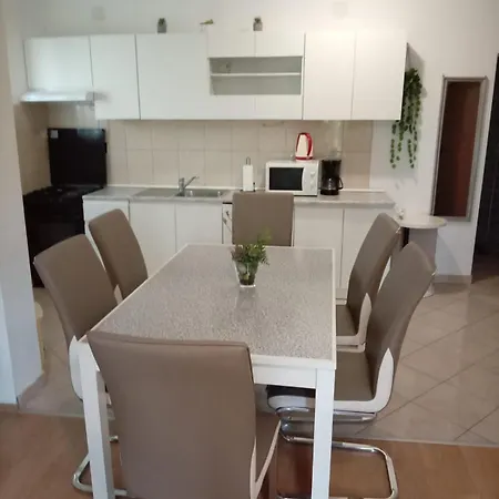 Apartmani Vranjkovic Апартаменты Водице
